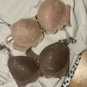 Elegant Lace Women's Intimates Set - Cream and Tan